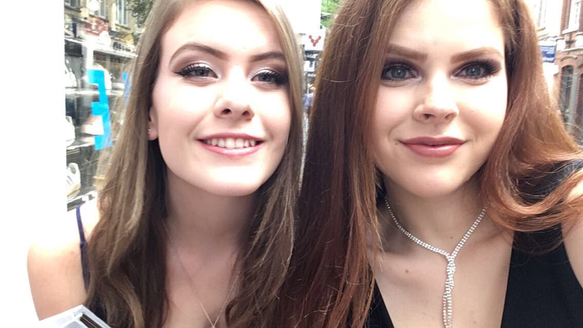 meggpendered's tweet photo. Happy birthday to my no. 1 @MeganSwinson22 !! 🎉🎈💃🏻couldn't ask for a better best mate and fellow nutter 😛love you millions ❤️❤️ https://t.co/j8u1ev2yxl