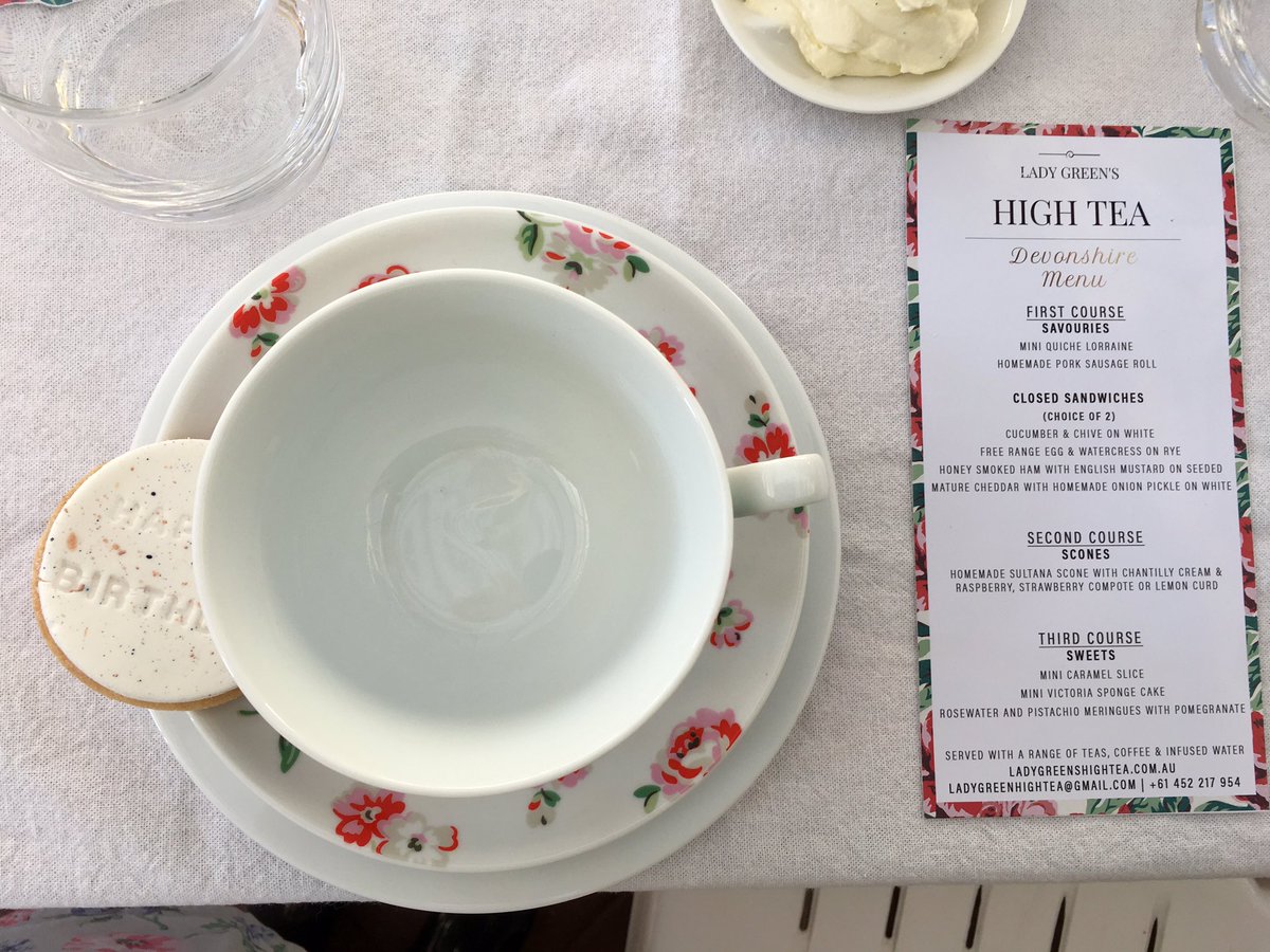 julie_sandford's tweet photo. ๐ธBeautiful High Tea served in the comfort of your own home๐ฐ๐ด #Adelaide #SouthAustralia #business #highteaathome #hightea #ladygreenshightea https://t.co/JpRlECj6BI