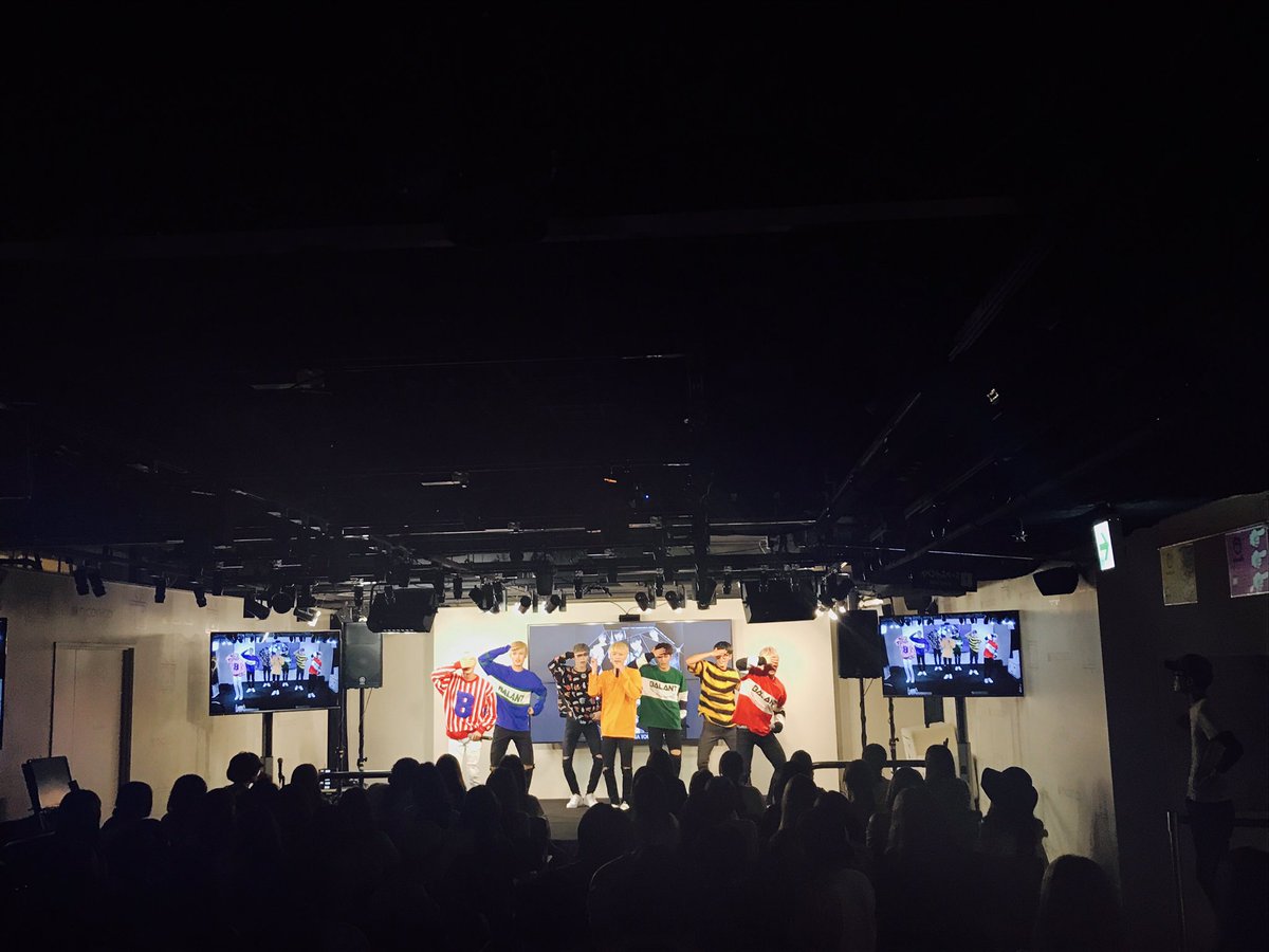 lucente_jp's tweet photo. ニコニコ本社でのSHOWCASEが無事に終わりました‼️
たくさんの応援をありがとうございました😊✨

明日は渋谷CLUB QUATTROでみんなで盛り上がりましょう♪
明日も遊びにきてください‼️ https://t.co/8V6kfMgqgG