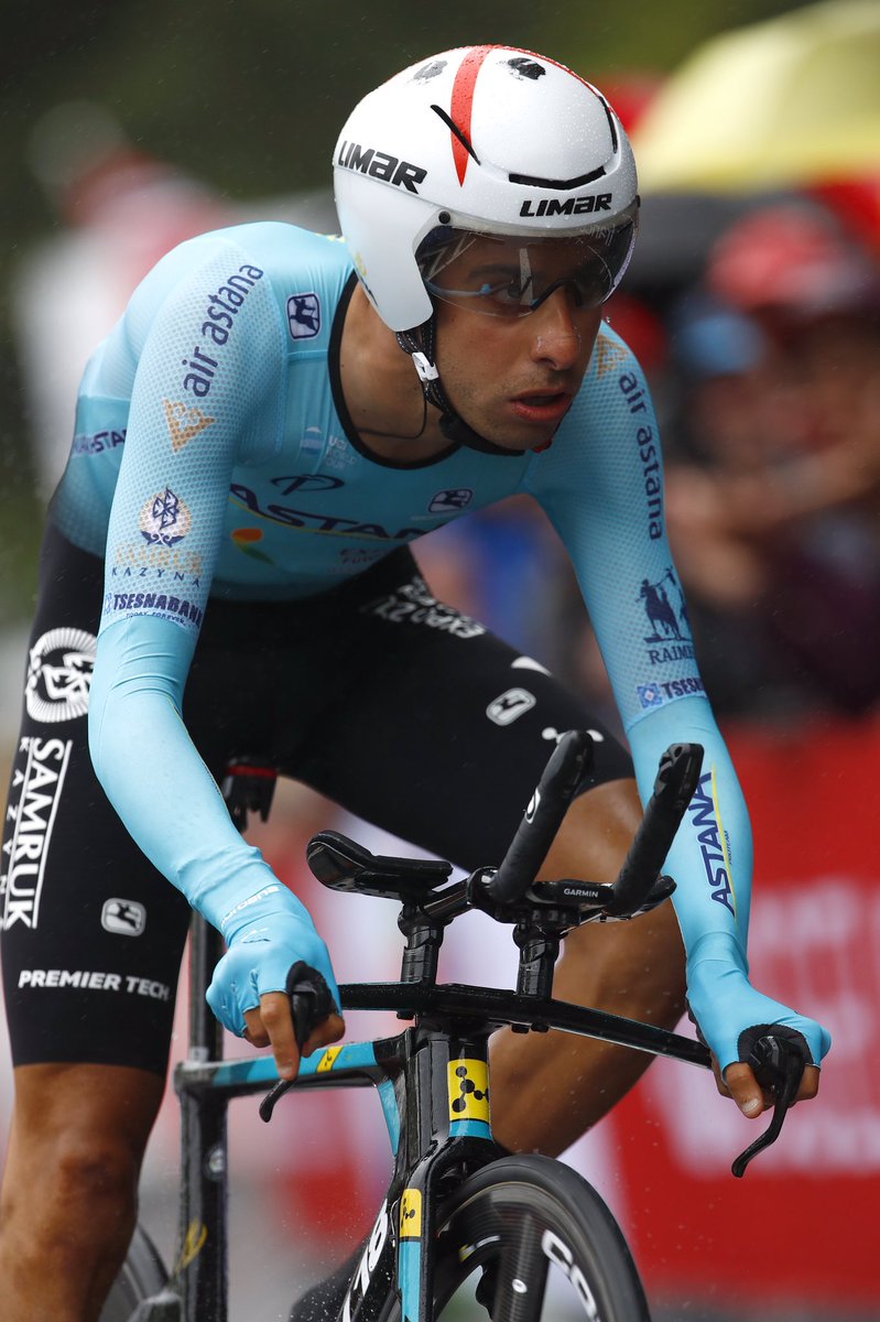 FabioAru1's tweet image. Ore 16:56 🚥⏱ sulla rampa per l'ultimo vero test di questo Tour: impegno e concentrazione al 💯% #finoallafine! #ilcavalieredei4mori