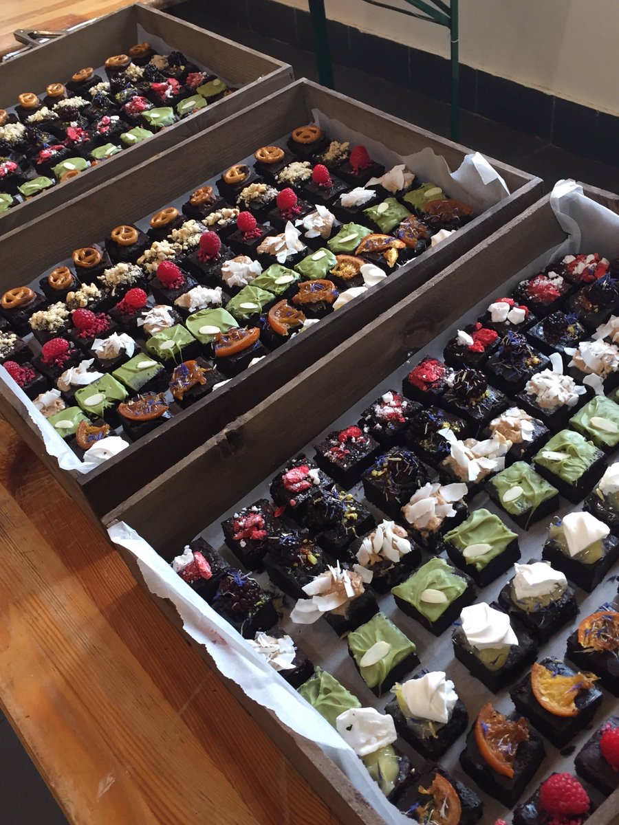 Norahsbrownies's tweet photo. Gourmet Brownies on sale in Abney Hall Church Street. #stokenewington #market #worldfoodmarket #brownies #Food https://t.co/UU6lQnuCKq