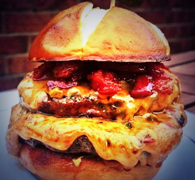 dirty_food's tweet photo. FOLLOW &amp; RETWEET COMP 
WIN
2 x DIRTY 🍔 
2 x DIRTY 🍟 
2 x @MeatLust 👕
FRIDAY NIGHT @beatstreetmcr 
RETWEET 
Go Go Go! https://t.co/J9bRboIWFE