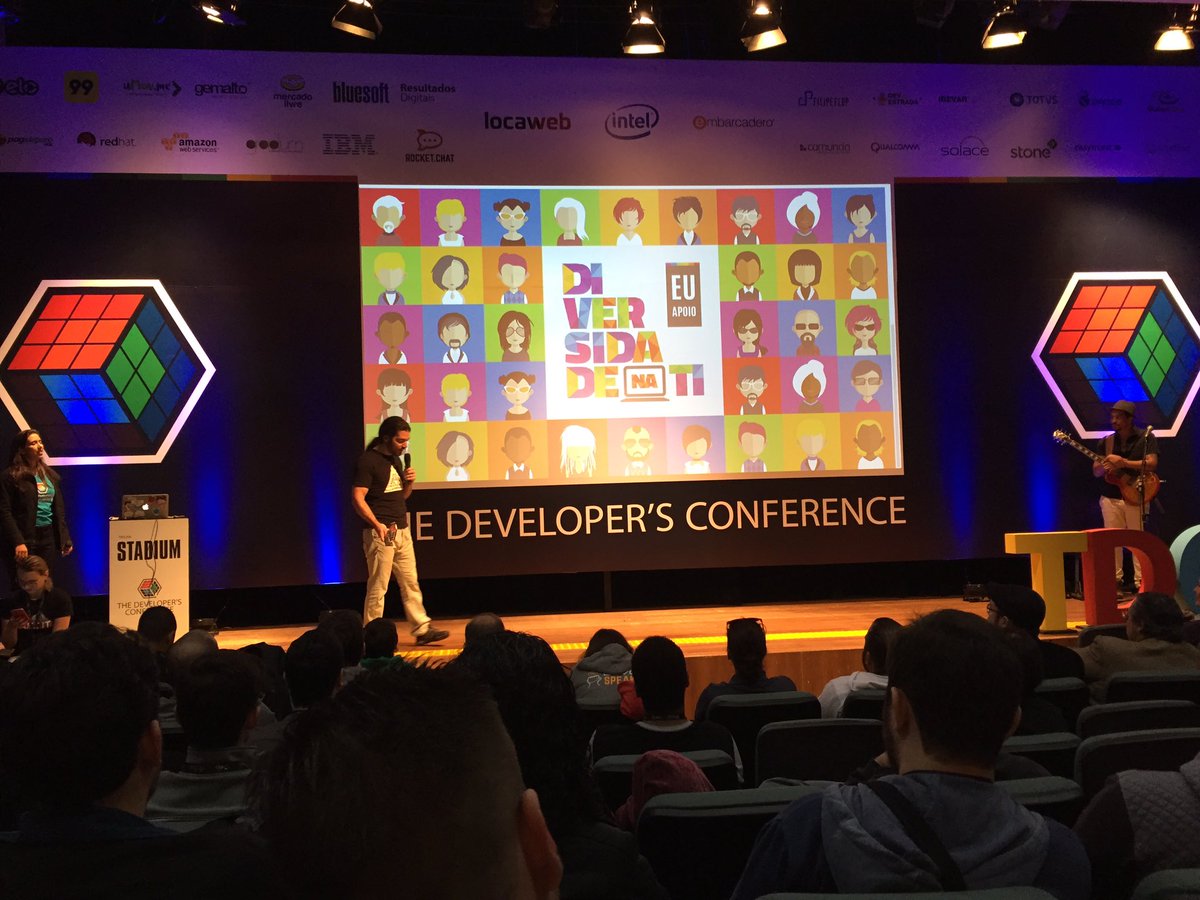juliodelimas's tweet photo. #TheDevConf e @lambdatres disseminando a #diversidade :) https://t.co/K57aqZ6m7o