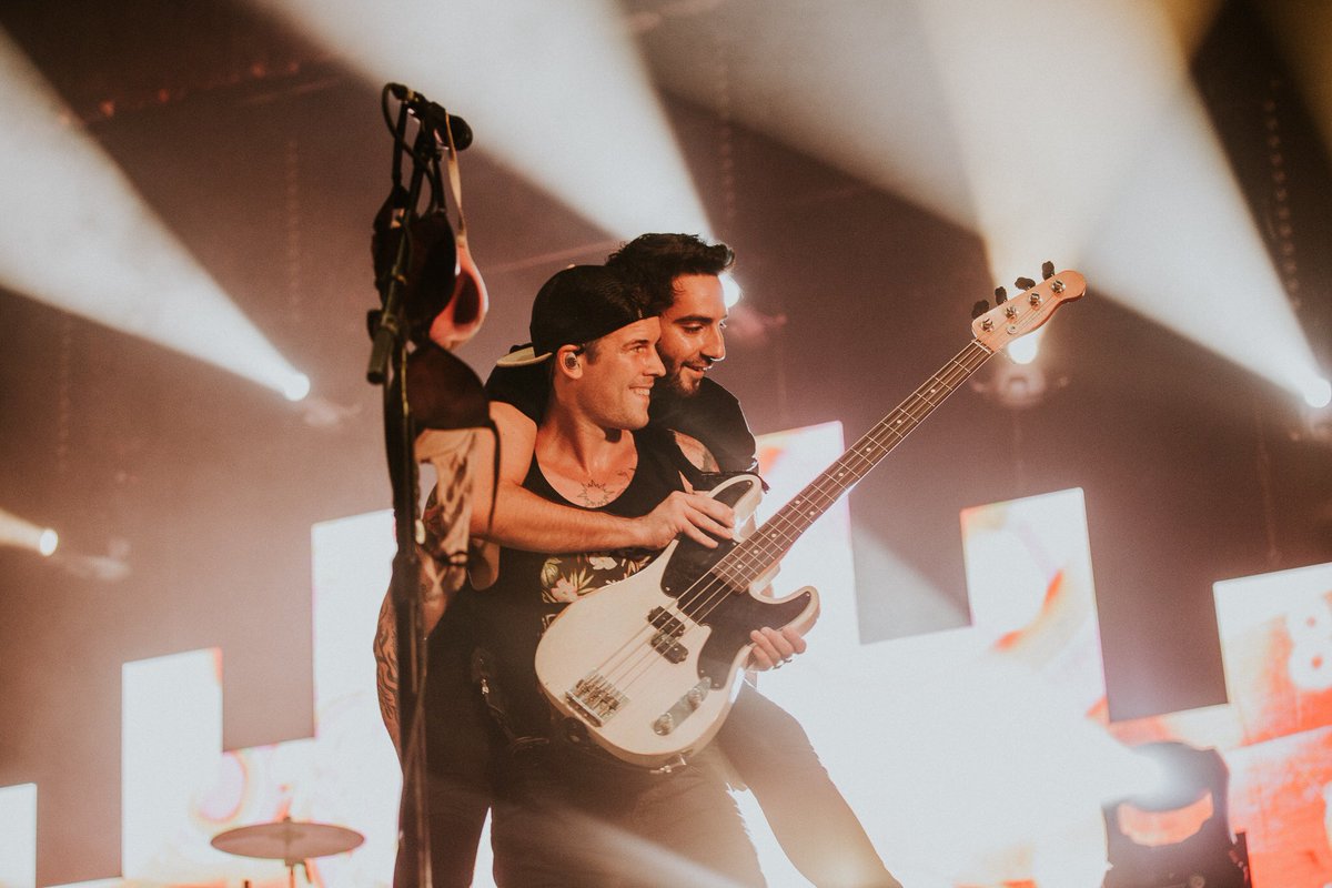 AllTimeLow's tweet photo. Thank you, Chicago! Milwaukee tonight! https://t.co/QzJjTMz48A