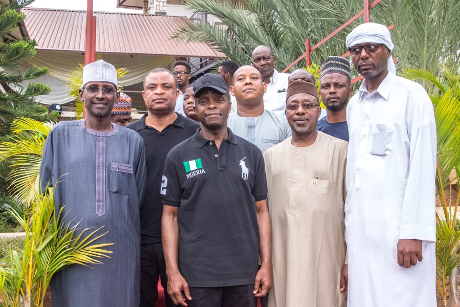 NGRPresident's tweet photo. Acting President @ProfOsinbajo today visited 12-12 Polo and Turf Club in Abuja. He named the red-clothed horse "Alala", meaning "dreamer" https://t.co/eAf1OtdyY2