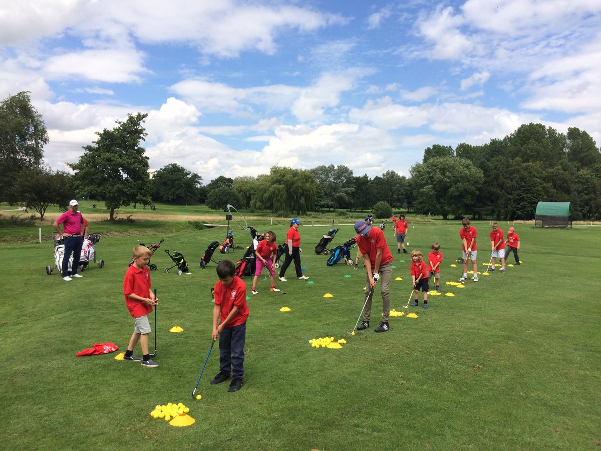 HemsleyAlan's tweet photo. HSBC ten step challenge @HSBC_Sport #10stepChip-great afternoon had by all!! https://t.co/C9FpzrEgY3