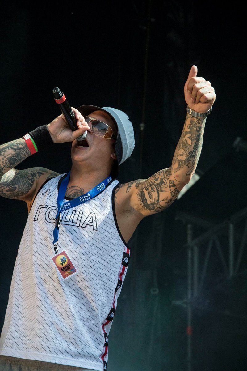 NorWrestlingFan's tweet image. @onklp og @Jaa9hmpf rocka Månefestivalen 2017 inn i en ny dimensjon i dag! 🔥🔥🔥 Fikk tatt over 300 bilder av konserten 😃