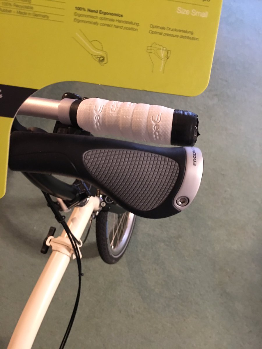 GilaonaBrompton's tweet photo. Gotta β€οΈ Amazon #nikoftime #savethehands #BromptonBicycle adventure π©πͺ https://t.co/Lum7FNShQA
