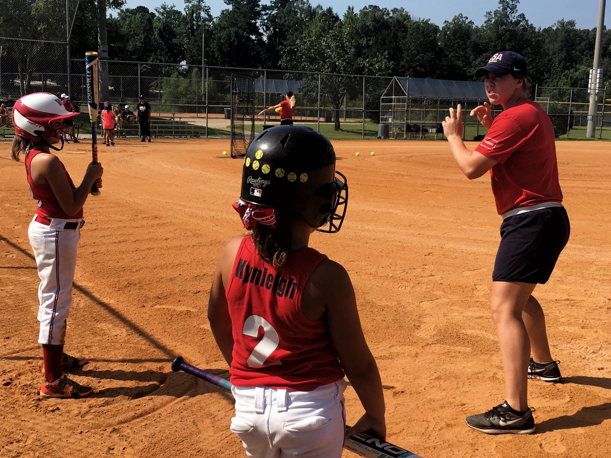 USASoftball tweet picture