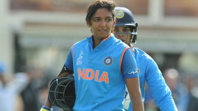 news24tvchannel's tweet photo. Avoid bowling spin to Harmanpreet, Hussain advises English eves #WWC17 #Harmanpreet #IndvEngFinal https://t.co/MAEocIpS9G https://t.co/NexhhL4ay6