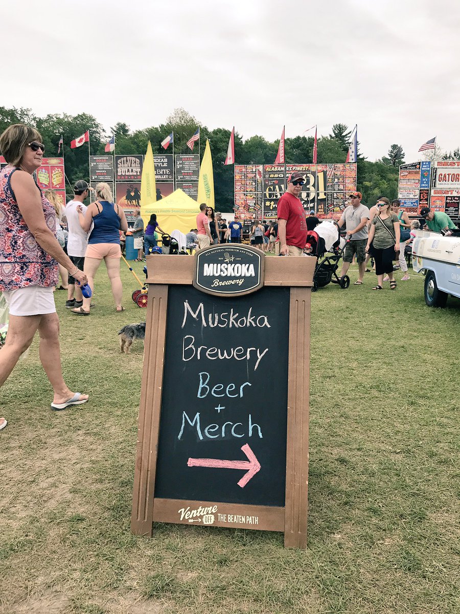 TwiceAsMadTim's tweet photo. 🍖Ribs. 🍺Beer. 🔄Repeat. Get over to the @MuskokaBrewery #BeerTent for #MuskokaRibFest #CraftLager #CoolAsCuke #Detour #KirbysKolsch #CreamAle https://t.co/e7VN96nYzQ