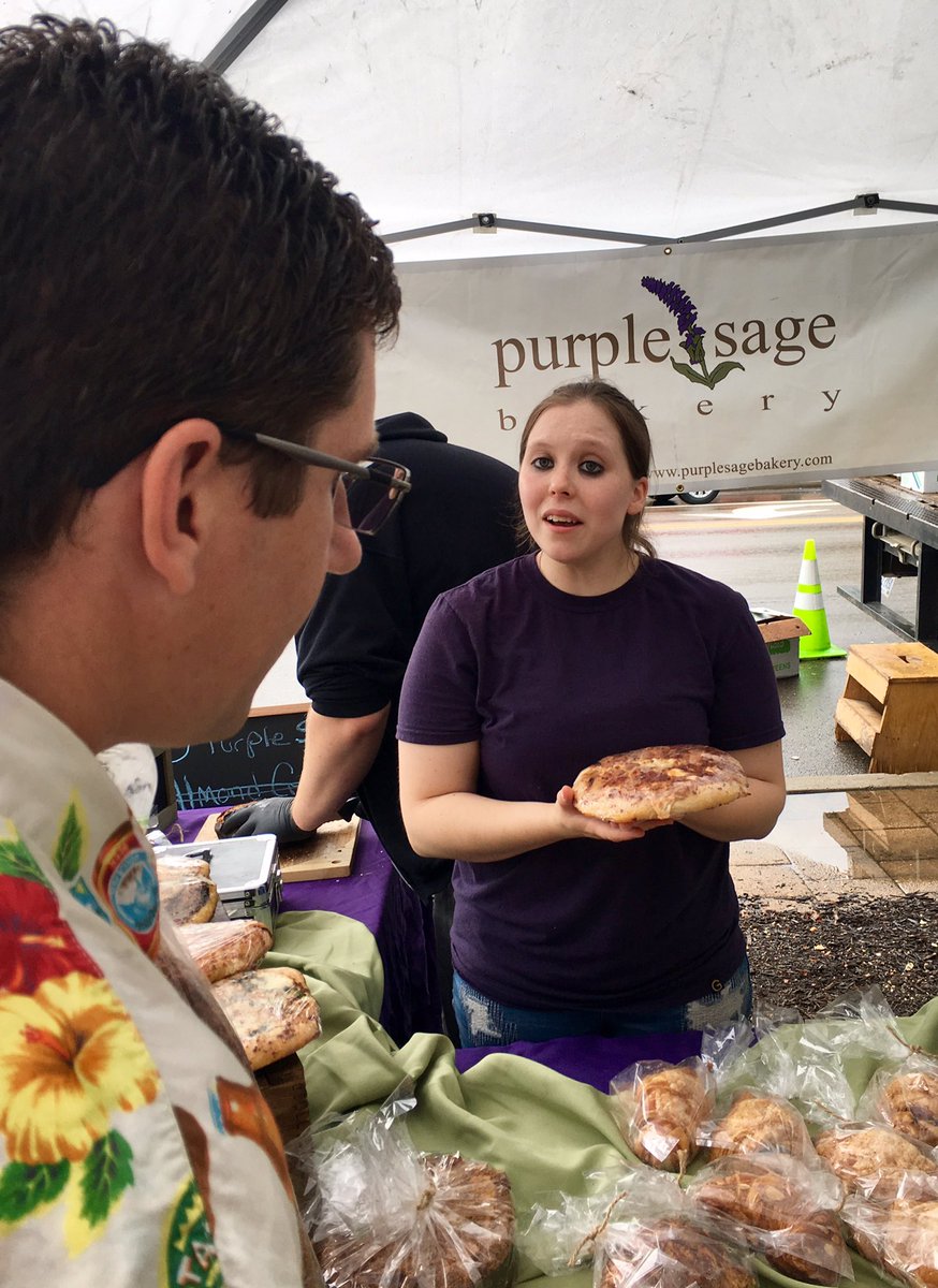 desperatediva13's tweet photo. Rainy but still wonderful day @WorthingtonFM 
@WorthingtonOhio #supportlocal #localbusiness #localgrown #localraised #ColumbusOH #Foodie https://t.co/HIUH8rxFpZ