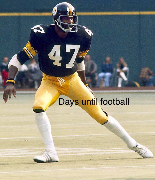 GOALSportsCafe's tweet photo. Times flying!! #nfl2017 https://t.co/Ge6SQbbkSh