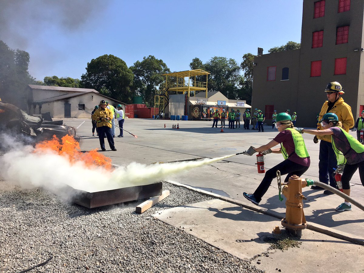 LBCERT's tweet photo. #LBCERT Class 2017B learning about Fire Safety and how to use fire extinguishers this morning! π₯β οΈ https://t.co/LKGWL87kGk