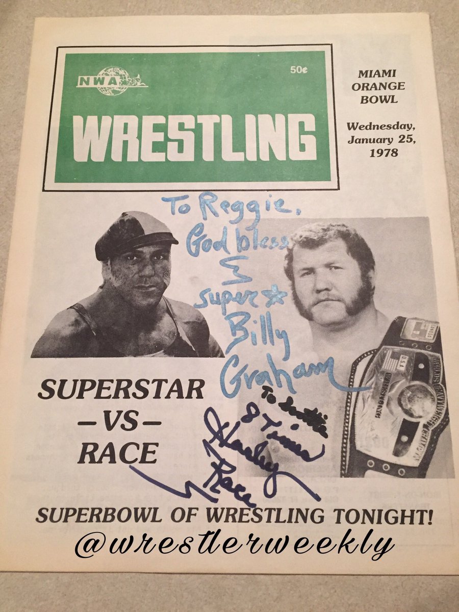 wrestlerweekly's tweet photo. WRESTLER WEEKLY PRESENTS some Favorite items for #wwShowOffSaturday SUPERBOWL OF WRESTLING January 25 1978 SIGNED PROGRAM/MAGS Race v Graham https://t.co/DbBT4X5qQM
