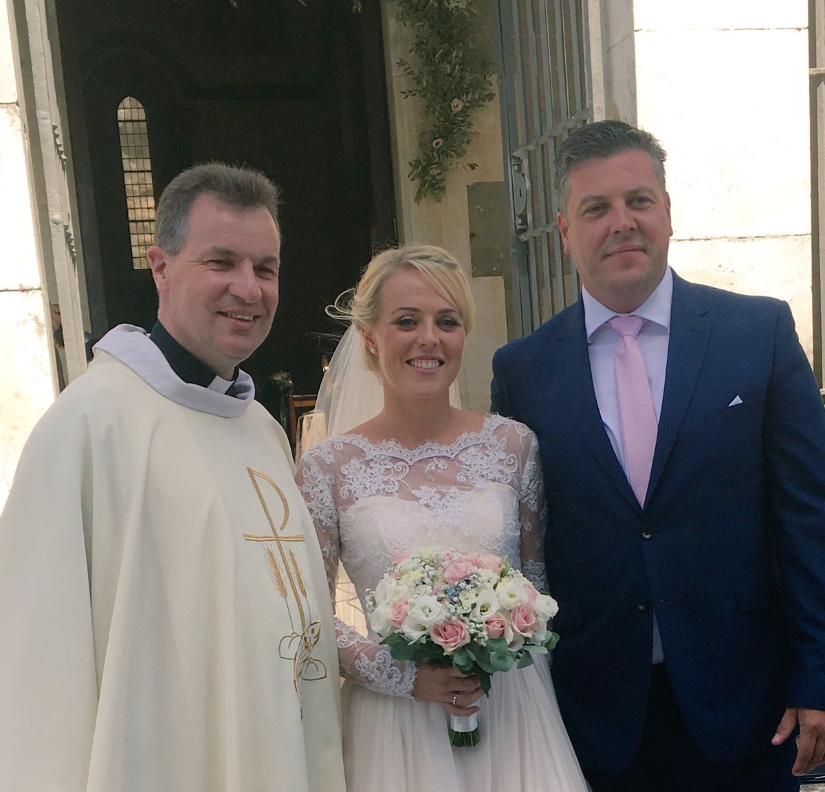 Father_Dominic's tweet photo. Congratulations to Clodagh & Luke - the latest @BrentwoodCYS wedding! Blessings to all @BrentwoodRC in Walsingham from @villaPalazzola https://t.co/lOh61Bp8hJ