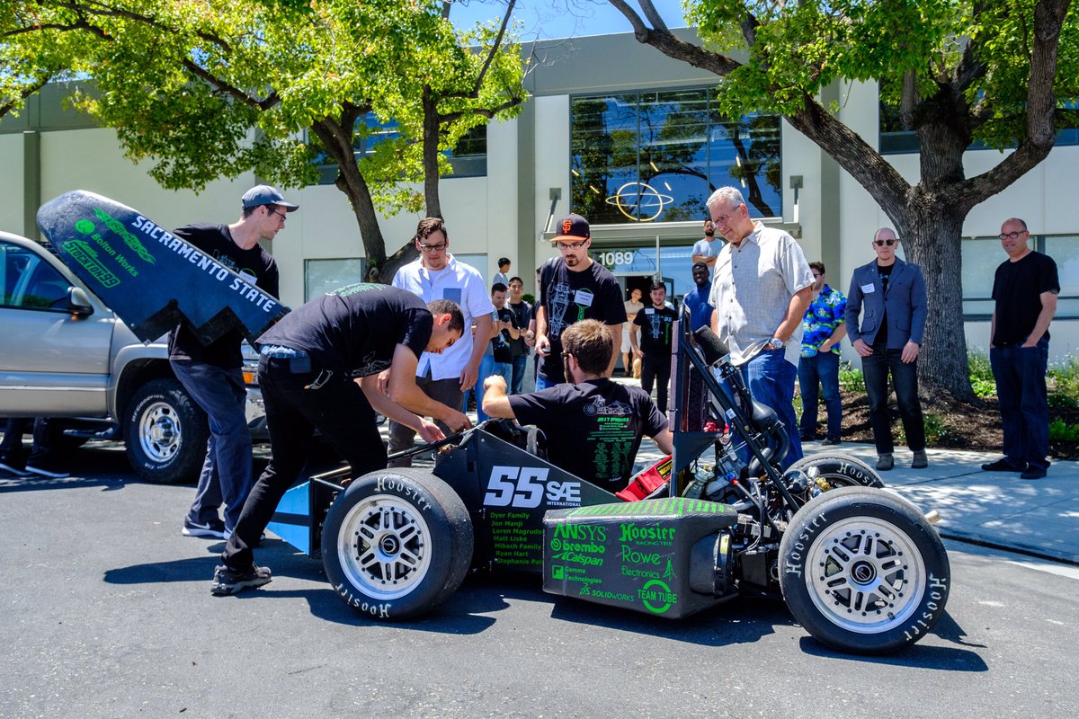 Joseph_DeSimone's tweet image. It was fun to hear from Sacramento State Hornet Racing-Formula SAE team that used @Carbon tech for amazing designs to optimize performance!
