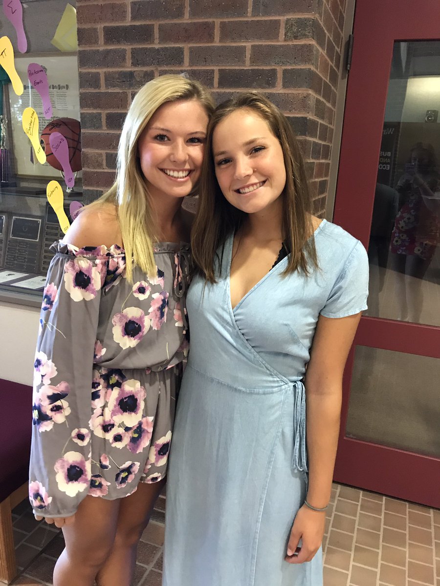 IslanderStuCo's tweet image. S/o to Aleece and Maddie, for furthering their leadership skills this week at #launchleadership