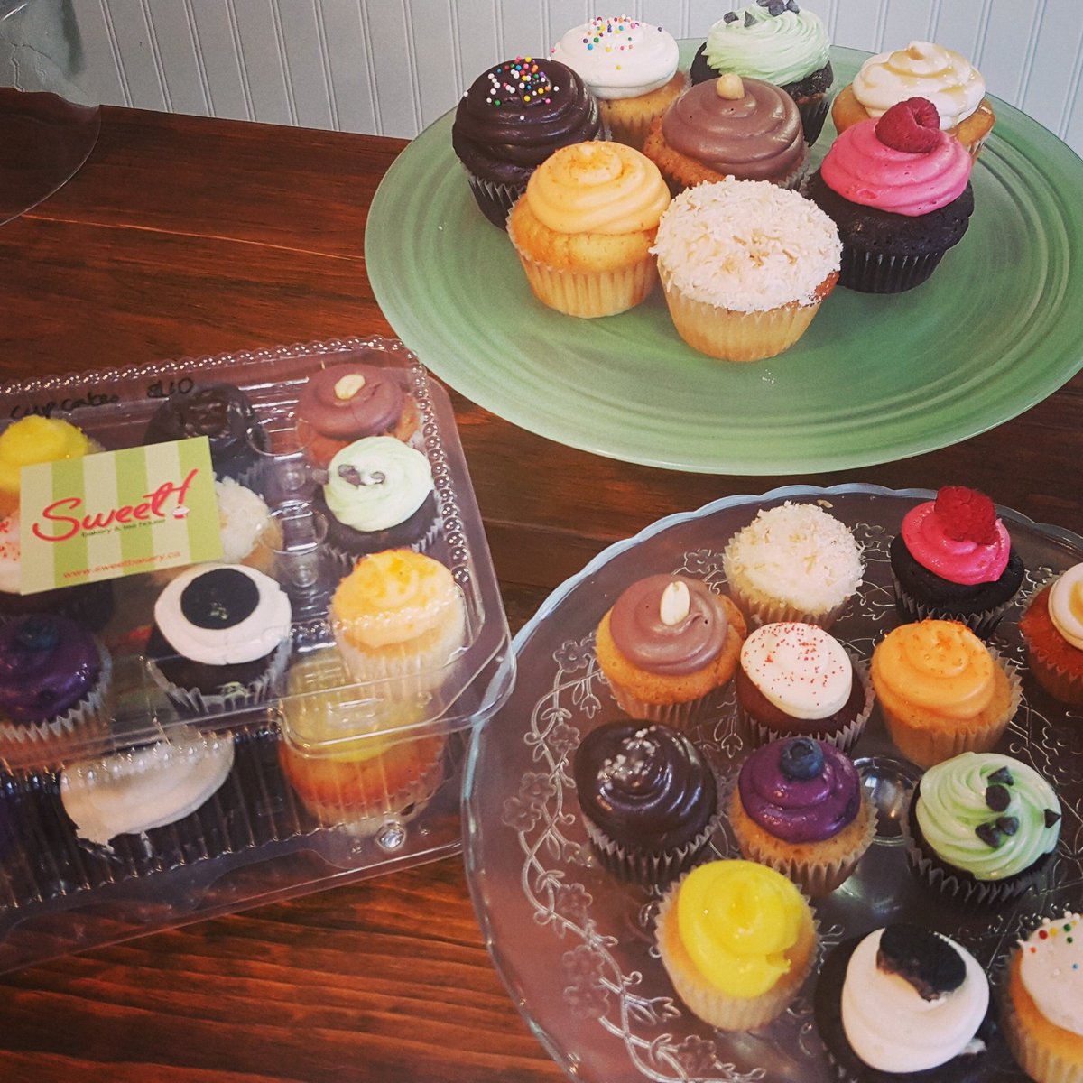 Even when it's a little rainy it's always a sweet day in Bronte! Open till 5 for cupcake bliss. #cupcakes