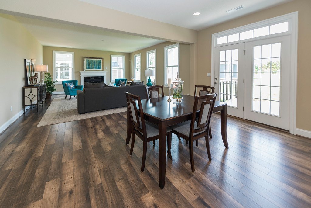 What's your fave feature in the #MoveInReady Savannah at Ranier Village? #NaturalLight; #OpenPlan C. #HardwoodFloors eagleofva.com/quick-move-in-…
