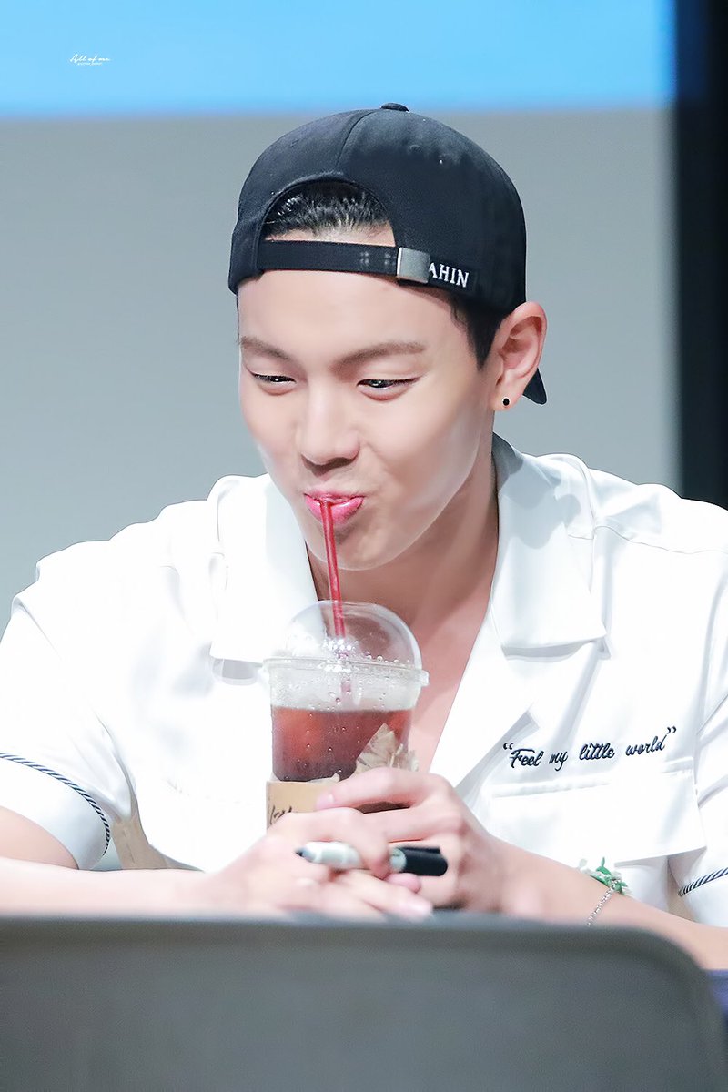 shownupics's tweet photo. https://t.co/uMMXijhfIC