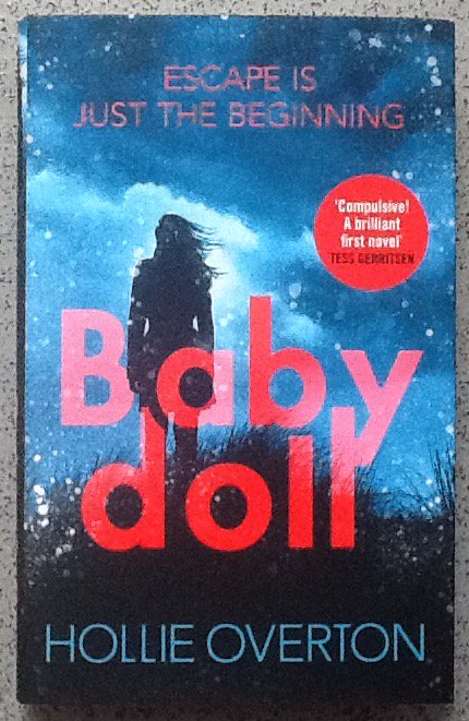 booksslinger's tweet photo. @hollieoverton 🍾 Congratulations winning the #Readeraward @DeadGoodBooks 🏆 #Babydoll #Firstnovel x @selina_walker @arrowpublishing https://t.co/KyhUw6OYr2