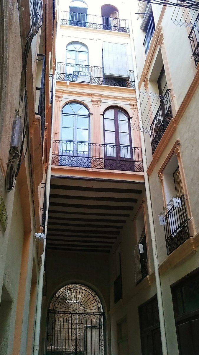 ld_antoni's tweet photo. 'Pasage Franquet' 1877 en #Tortosa edificio para el tránsito #WBenjamin #patrimoni #arquitectònic #TimePassages https://t.co/vfjTxjU2e5