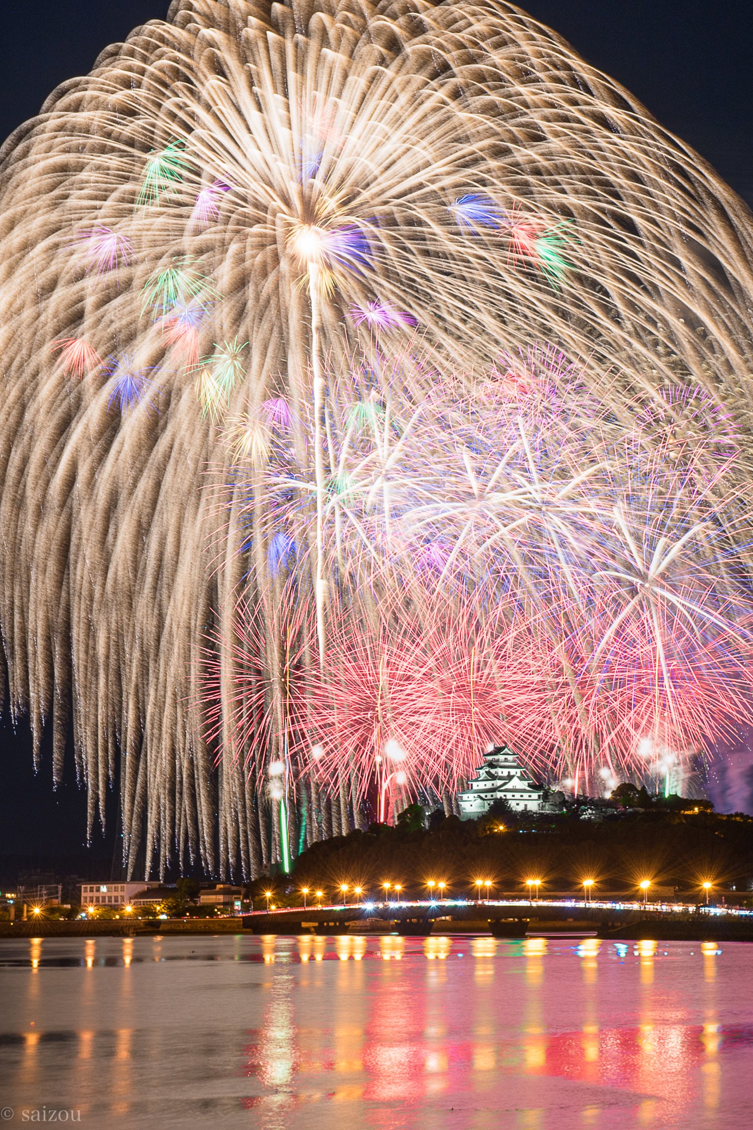 Saizou 花火大会が終わったようなので最速でお写真あげる仕事の早さ 全てふんだんに画像処理済みです 九州花火大会 佐賀 唐津 T Co Kglsldru4r Twitter