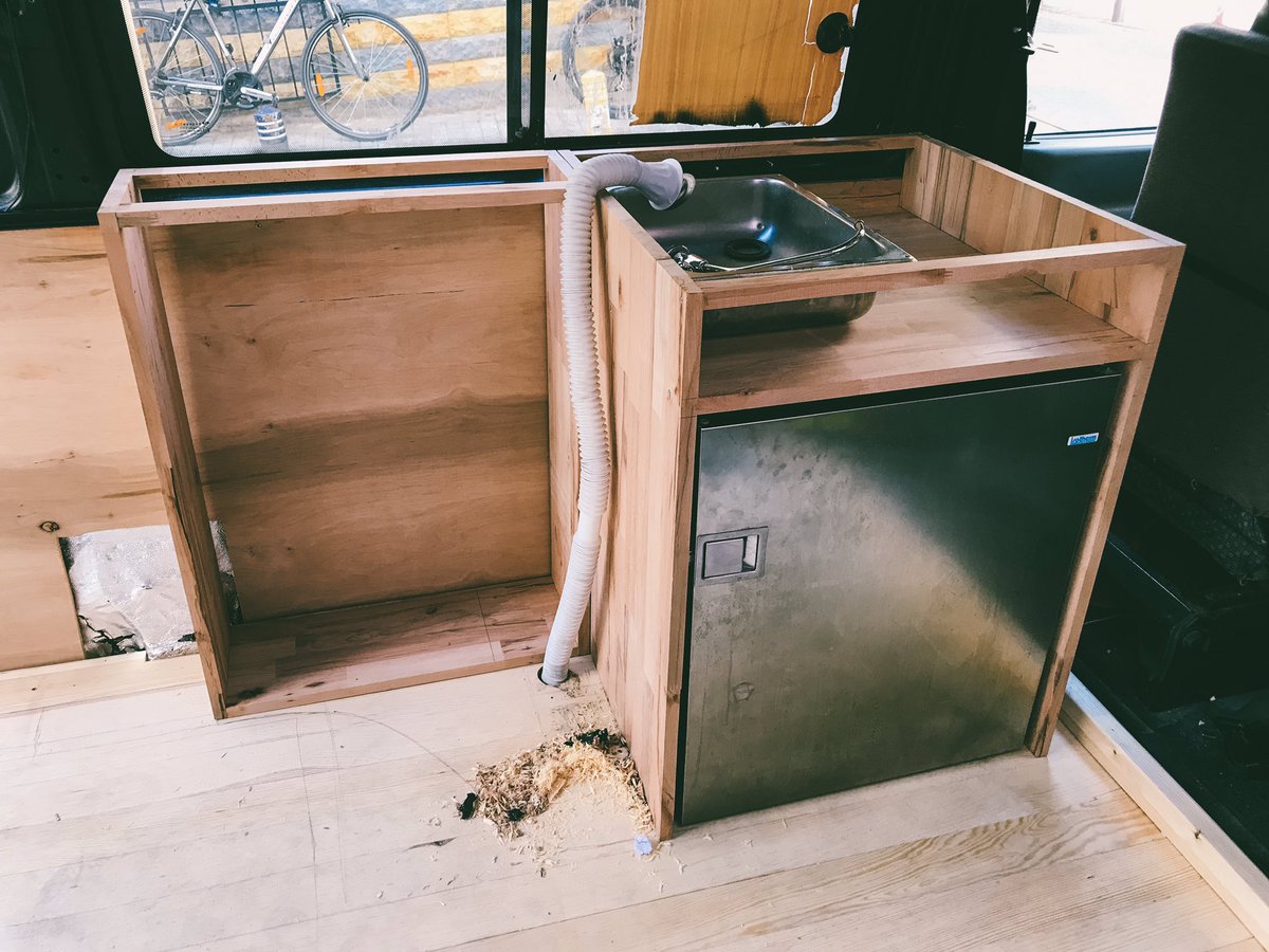 vandergroundtr's tweet photo. hello kithchen - part 1 #vanlife #selfbuild #DIY https://t.co/0iAXltZUWc