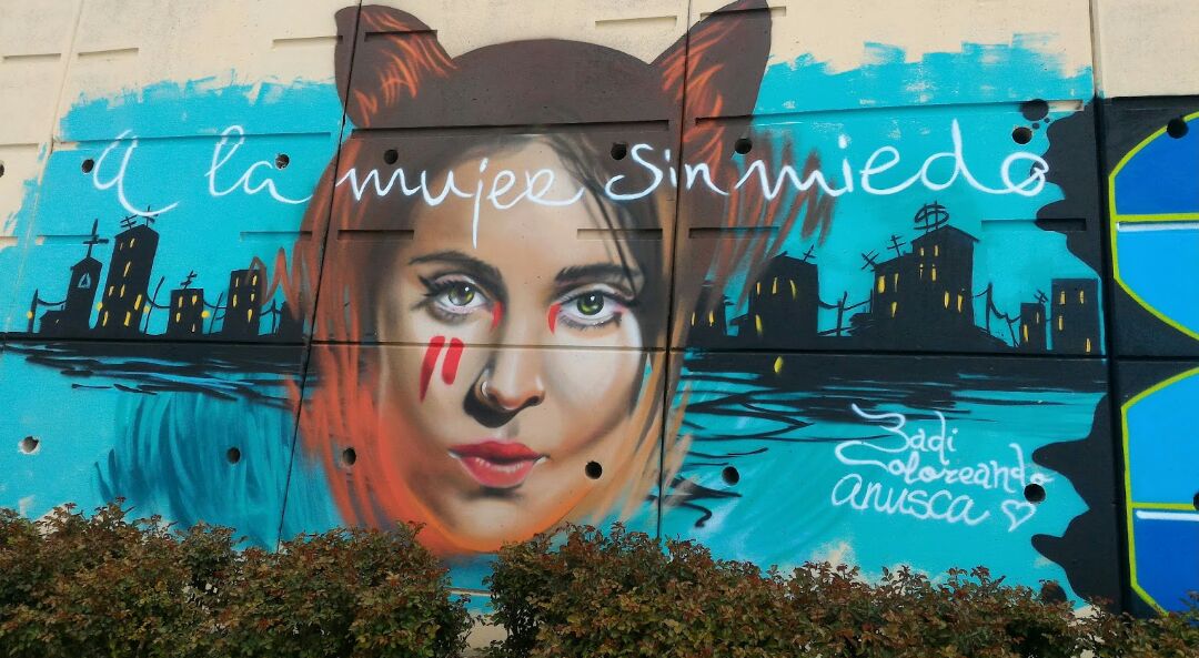 El culto a la personalidad con la feminista izquierdista Gata Cattana es DANTESCO.