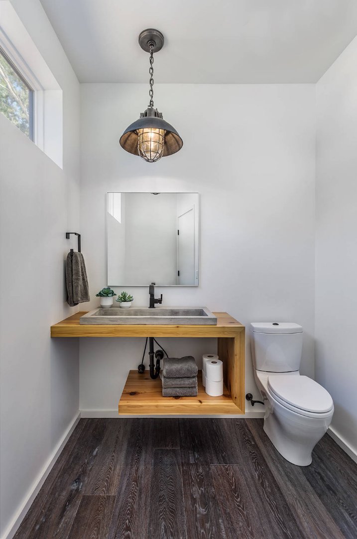 Native_Trails's tweet photo. A NativeStone #troughsink at a stunning South Carolina lake house by Amy Emery Interior Design. Photo: @inspiro8 https://t.co/7VsF1KYs9m https://t.co/sPaKt03PgB