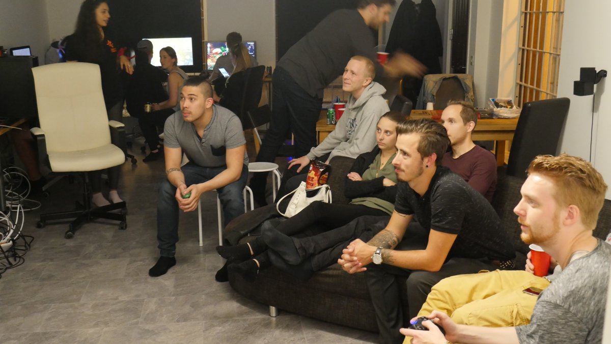 Vi är live! @ twitch.com/zestesports