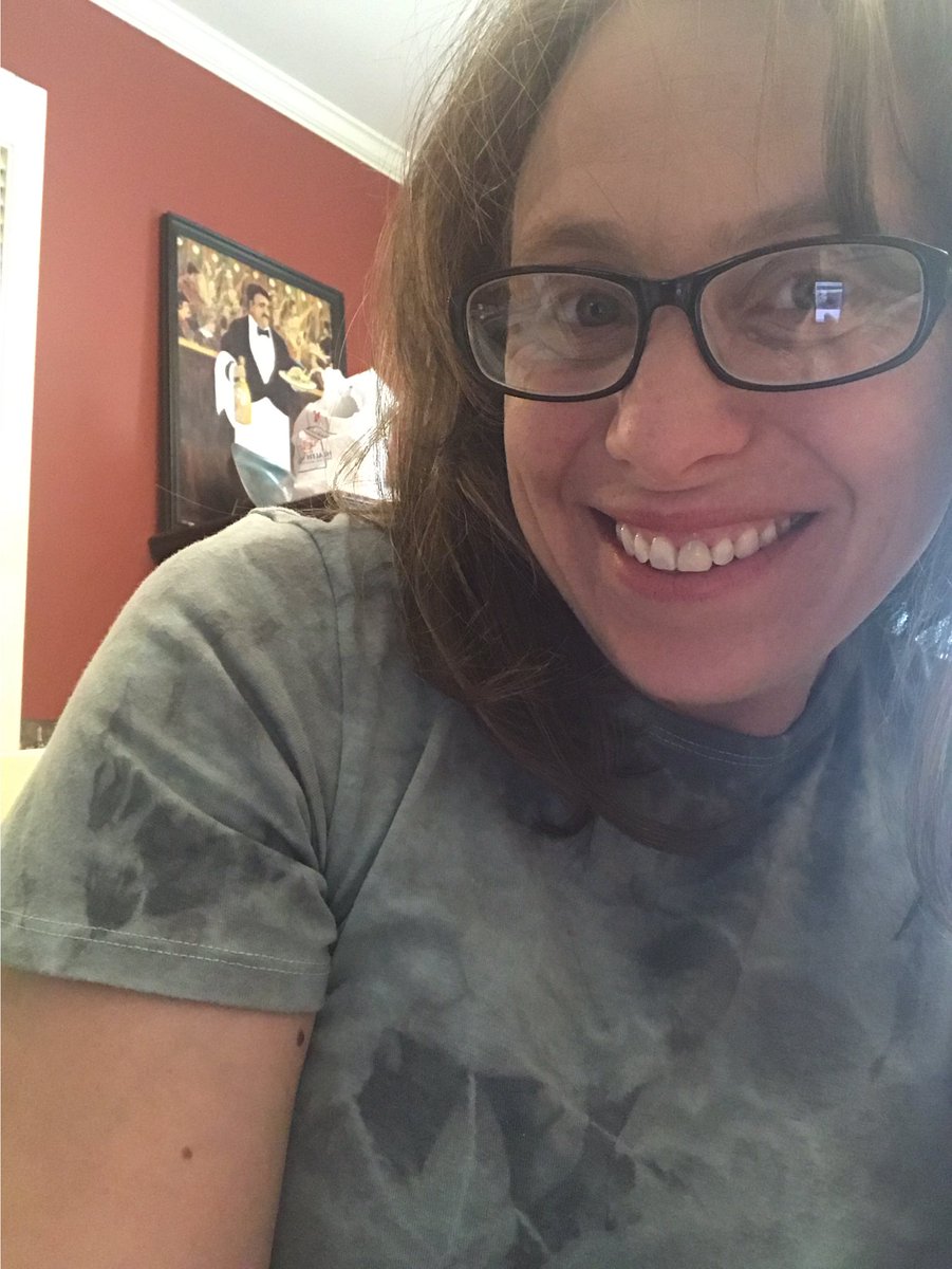 LuLaRoeCW's tweet photo. Carly + Saturday = Perfection #lularoe #saturday #momlife #lularoecarly #lularoevision17 #4moredays https://t.co/bqZgeCu3WD