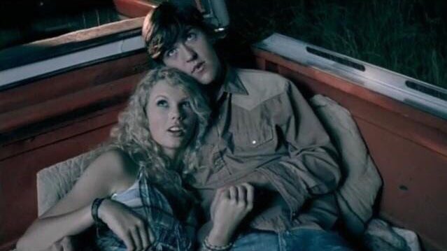 TSwiftLA tweet picture