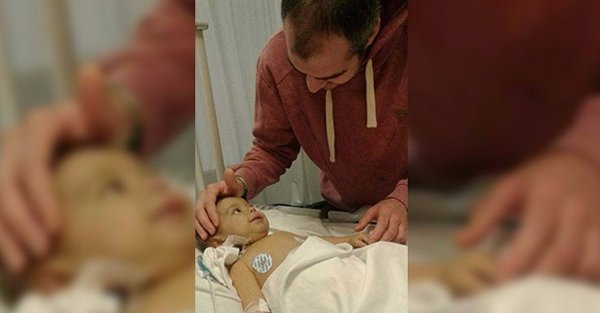 DiarioOle's tweet photo. Conocé la historia de Lulo Benítez, un delantero del Ascenso que dejó el fútbol para salvar la vida de su sobrino ➡ https://t.co/sqD8jvUMgb https://t.co/7XiBTQ69wy