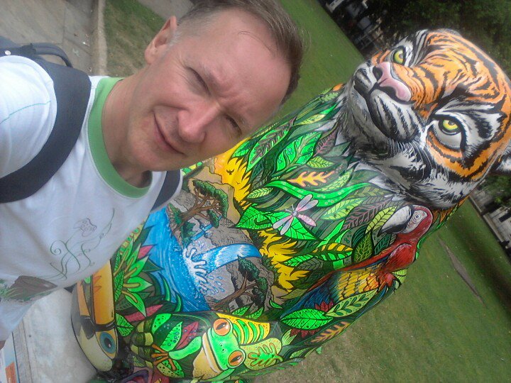 sunnvertik2's tweet photo. #thebigsleuth this bear is in disguise :)
Nice exploration path in #birmingham thanks @birminghammail https://t.co/H8yNRswQQK