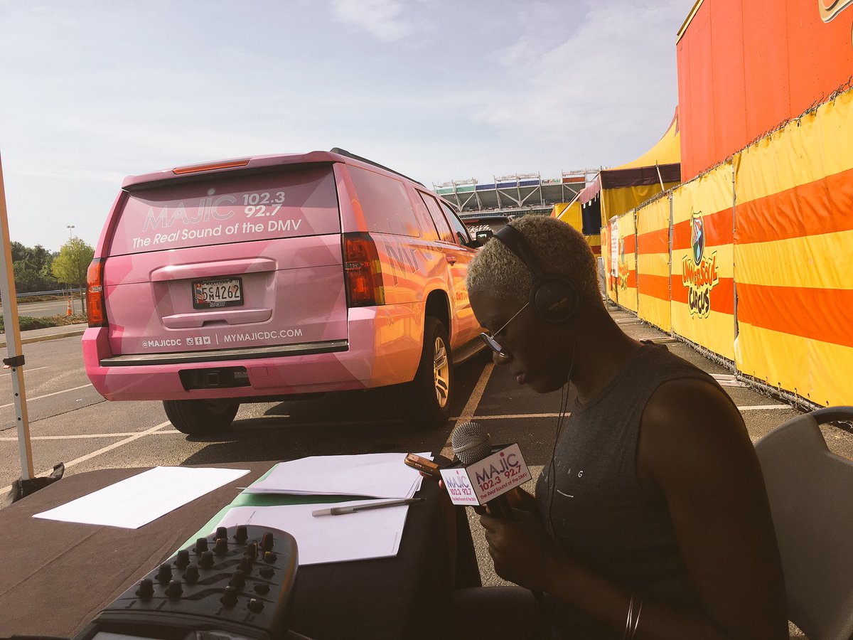 MajicDC's tweet photo. Broadcasting live with @victoriaonpaper at The Universoul Circus! Come hang out, win some tickets & cool Giveaways! #majic1023and927 #OneVIP https://t.co/cKiFSogijp