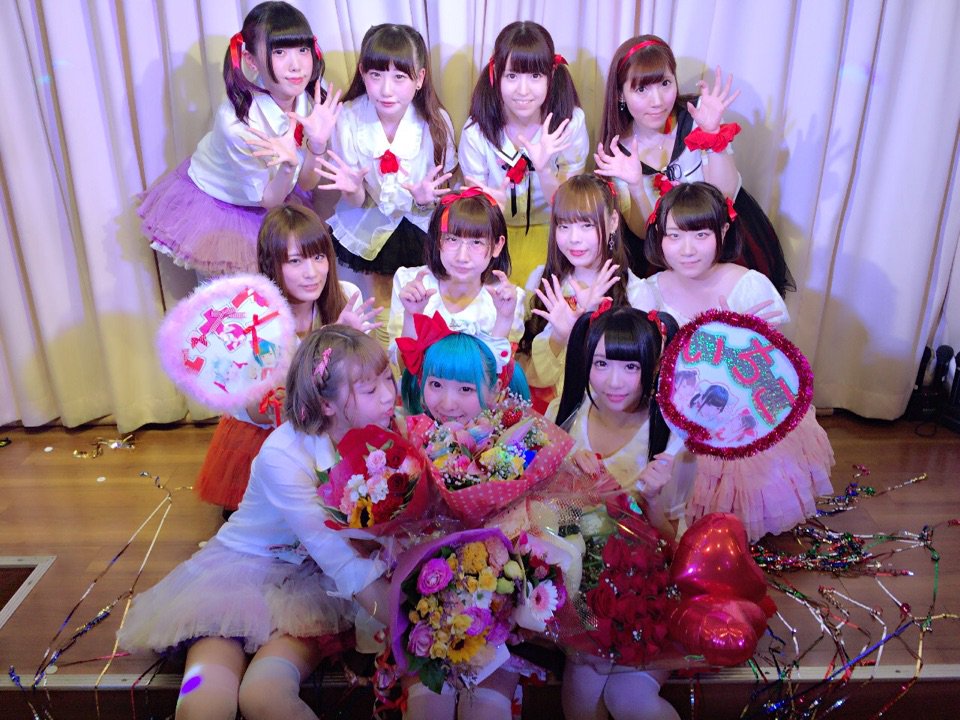 athome_cafe's tweet photo. @ほぉ〜むカフェ本店7階

プレミアムいちご3周年＆卒業式でした（ ;  ; ）
ご帰宅ありがとうございました♡

みなも・プレミアムれおな・いあ・まゆみ・ナギ・おりひめ・6階あみな・いのり・りおん・プレミアムいちご・プレミアムえり https://t.co/KQavoYrpzc