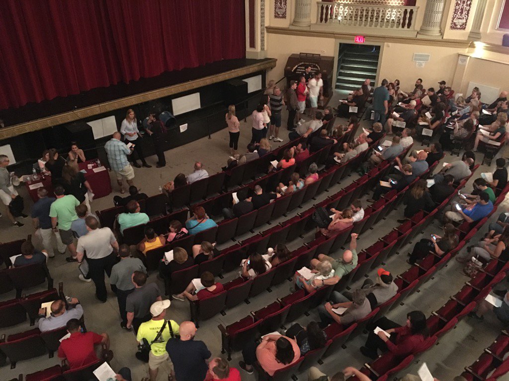 .<a href="/thestrandcenter/">Strand Center</a> full of folks auditioning for Escape at #Dannemora. I'm told director @RedHourBen not here. <a href="/MyNBC5/">MyNBC5</a>