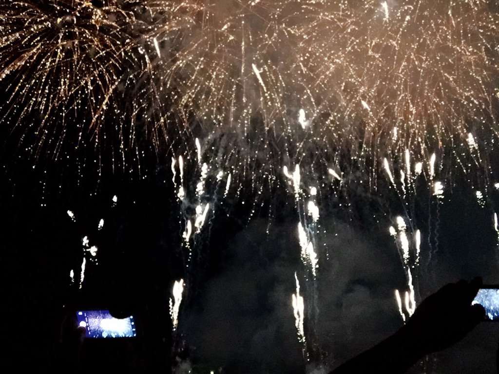 akiclay's tweet photo. 豊橋祇園祭🎆 圧巻の頭上花火😍🌟🙌 https://t.co/U8msN2mkJs