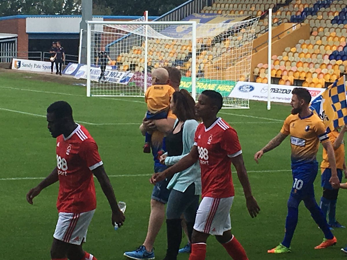 redearnie's tweet photo. Great to see @adollarfordaws at @NFFC and @mansfieldtownfc - enjoy the match #nffc #stags https://t.co/uUPSjVFsK7