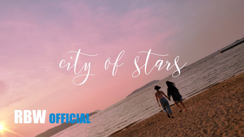 Hwasa-City of Stars(LaLa Land OST Ukulele Ver.)
☞ youtu.be/e2fr1JfgrH4

#마마무 #MAMAMOO #화사 #Hwasa #HappyBirthDay_Hwasa
