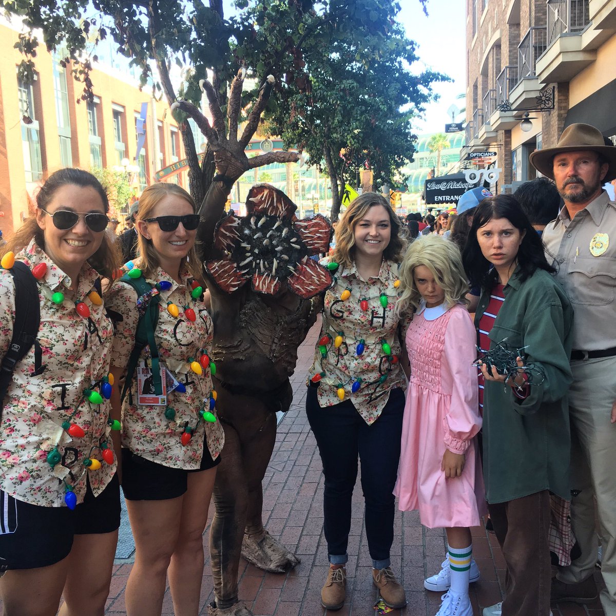 i_dig_rocks's tweet photo. @strangerwriters we're here at @Comic_Con as the #StrangerThingsWall #CostumeDesignersGuild #AwardWinners https://t.co/uBG3N41Mjq