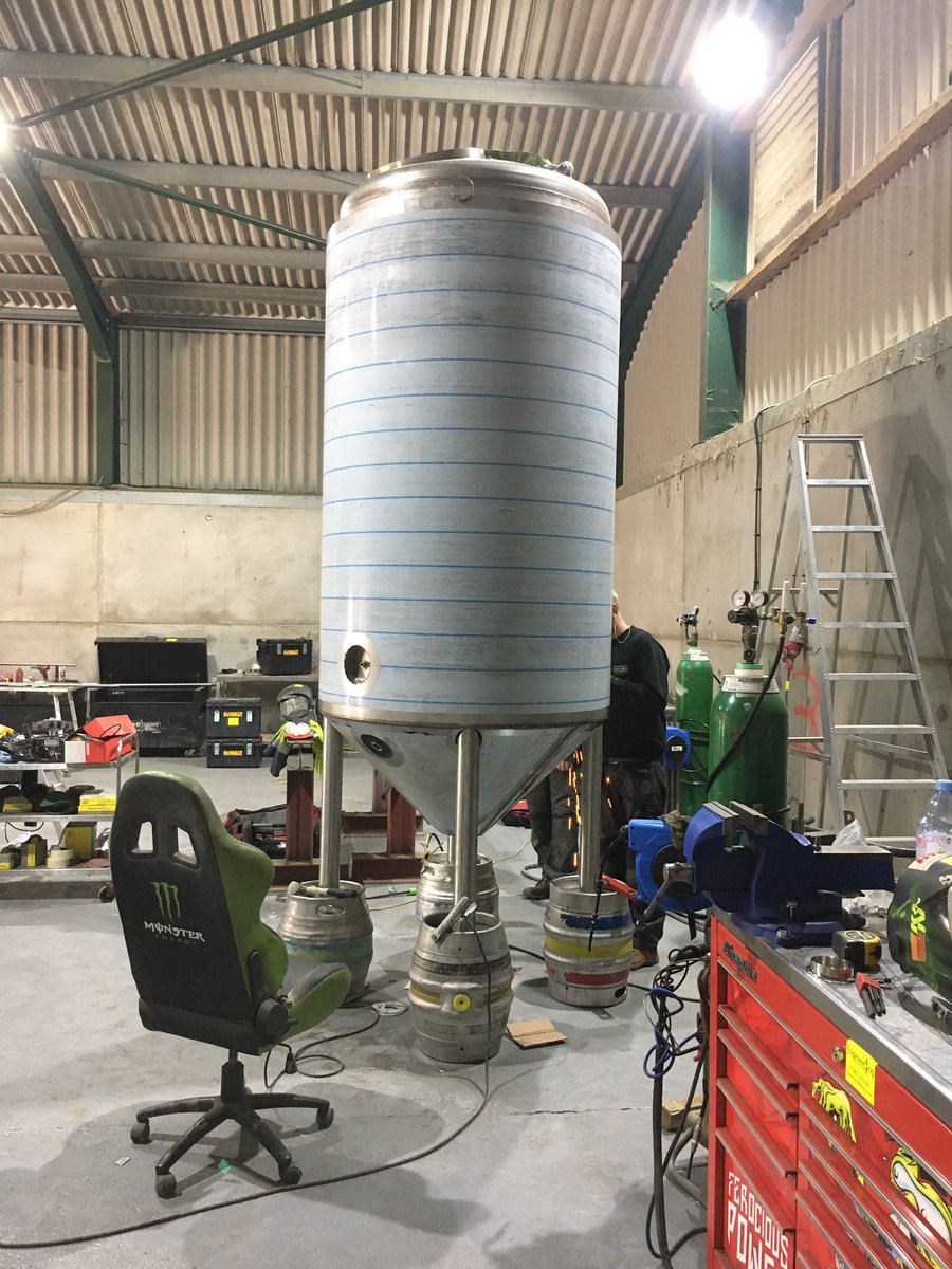 6Process's tweet photo. The lads are flat out in the workshop again this weekend, fabricating #caskwasher #beertank #beer #cider #welding #stainlesssteel https://t.co/SQAIEPauX4