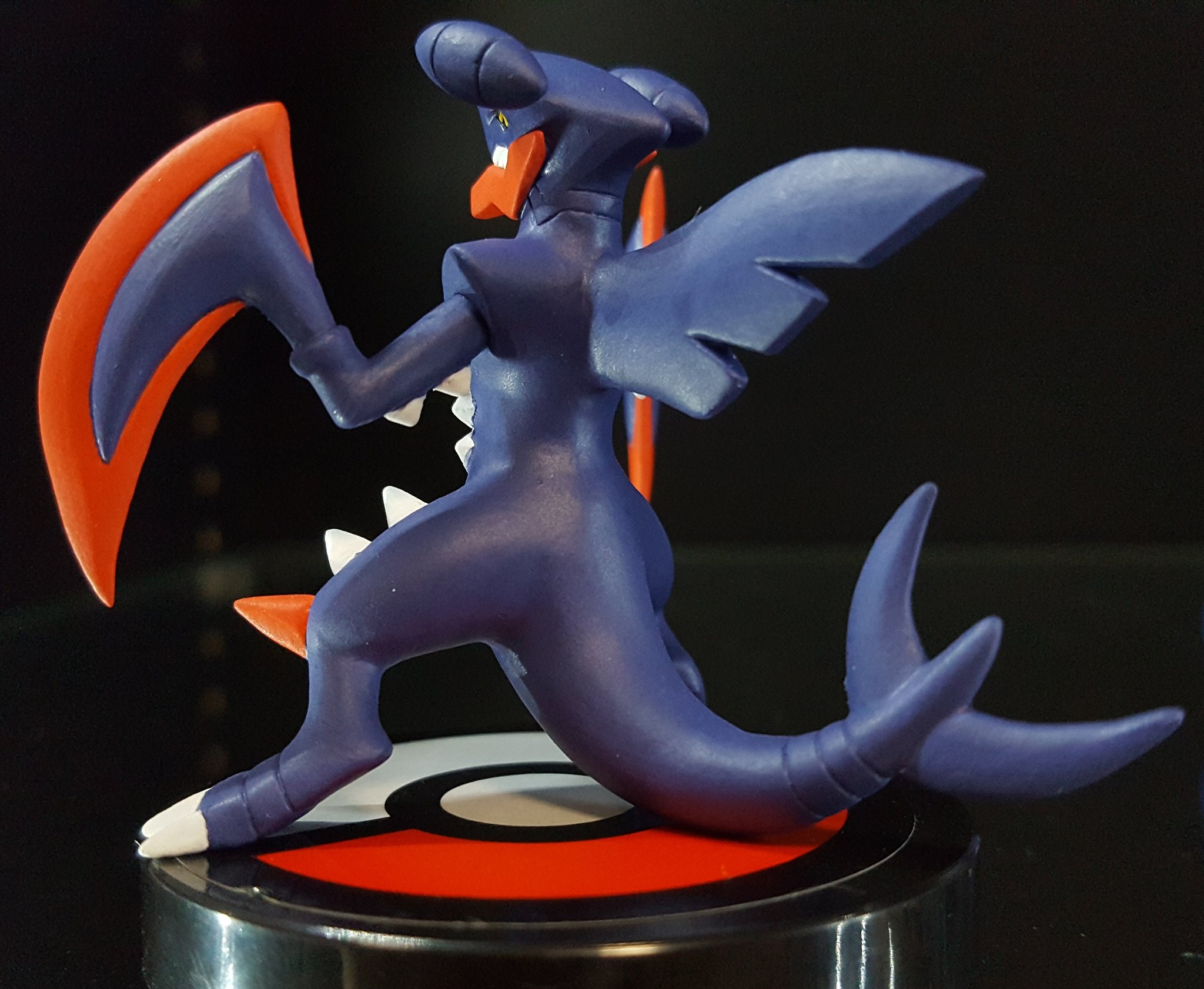 Twitter 上的 すくなめ 立体ポケモン図鑑メガガブリアス ついに完成です 顔 腕はモンコレ 背ビレ 尻尾はメガ シンカキーホルダー 足はメガシンカvsセットをベースにサイズ感を1 40に再調整しトリプルミキシングビルドしました 40分の1スケールのポケモン