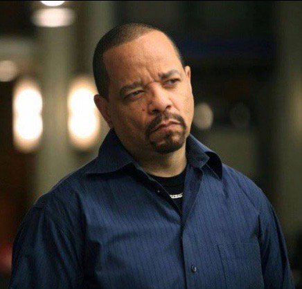 FINALLEVEL's tweet photo. I HONESTLY can’t believe Clown ass MFs are STILL talking bout some braids for 5 days…. SMH https://t.co/PWA0aESw0h
