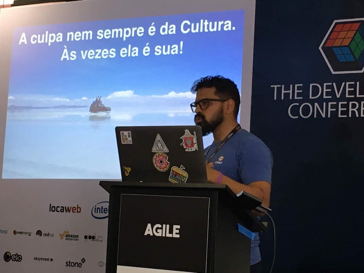 victorhg's tweet photo. Obrigado a todos que estiveram na minha palestra! É sensacional participar do @TheDevConf, compartilhando historias. #Lambda3noTDC #agile https://t.co/cAaoq3zwhz