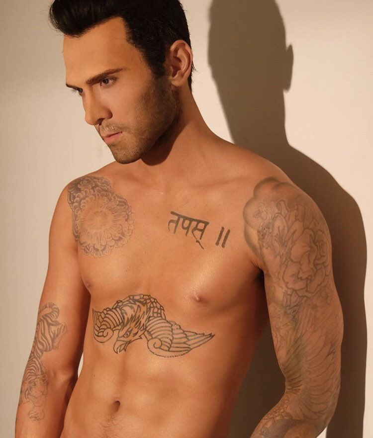 นี่ว่านัททิวเหมือน Adam มากแล้ววว 
พิมนางก็ Ariana มากเช่นกัน ช๊อบบบบ 
#singyourfaceoffseason3 #ใต้เตียงดารา