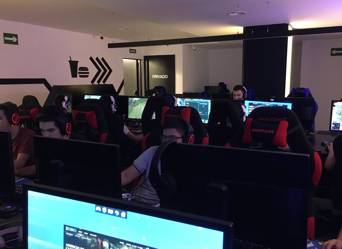 GamesRiseES's tweet photo. Hace apenas unos días nos pasamos por @Elite_Madrid y menudo gustazo de sitio. https://t.co/2LUJV3VdJ3
