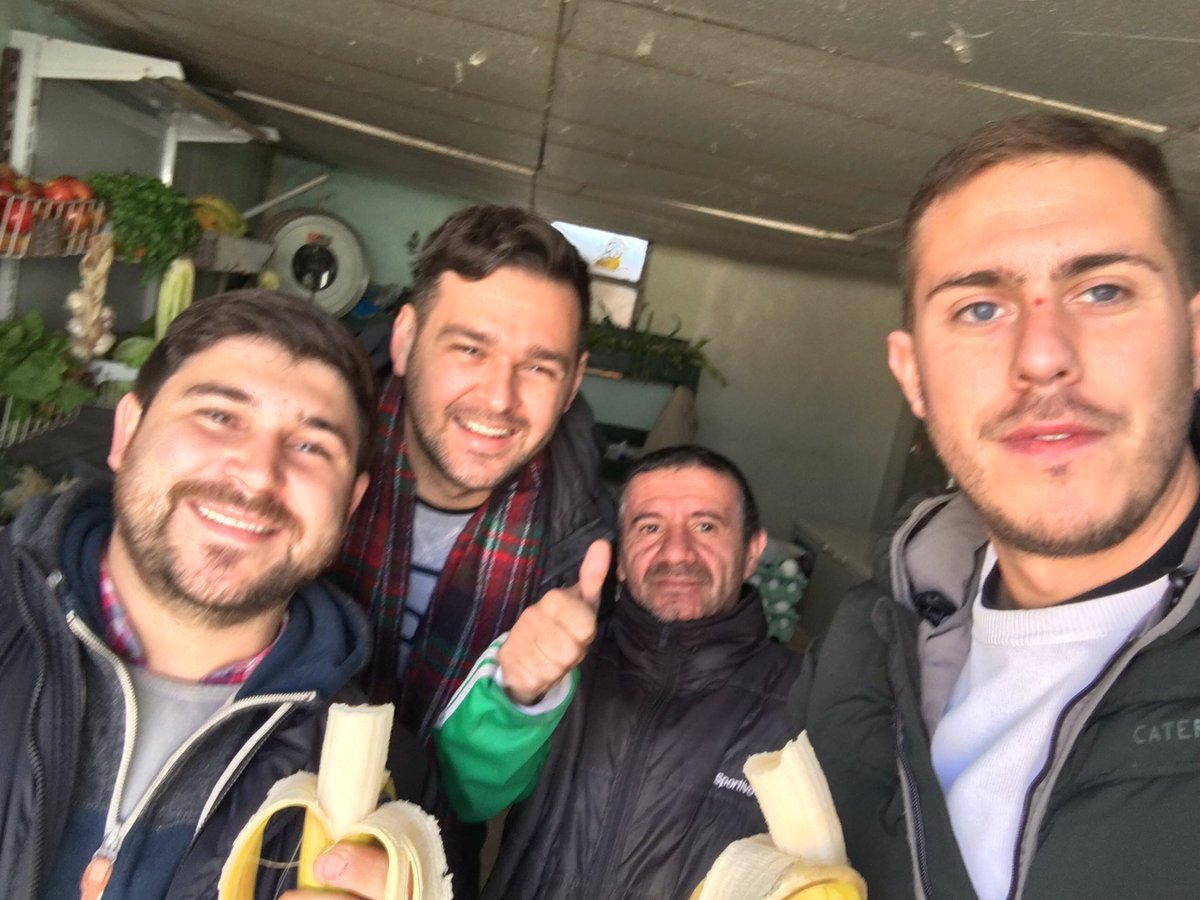 elgringotorres's tweet photo. En #SanFrancisco #TimbreoNacional 
Muchas gracias Fabian x charlar con nosotros,el verdulero + conocido d barrio las 800 
#CambiandoJuntos https://t.co/oHYrXKO6oQ